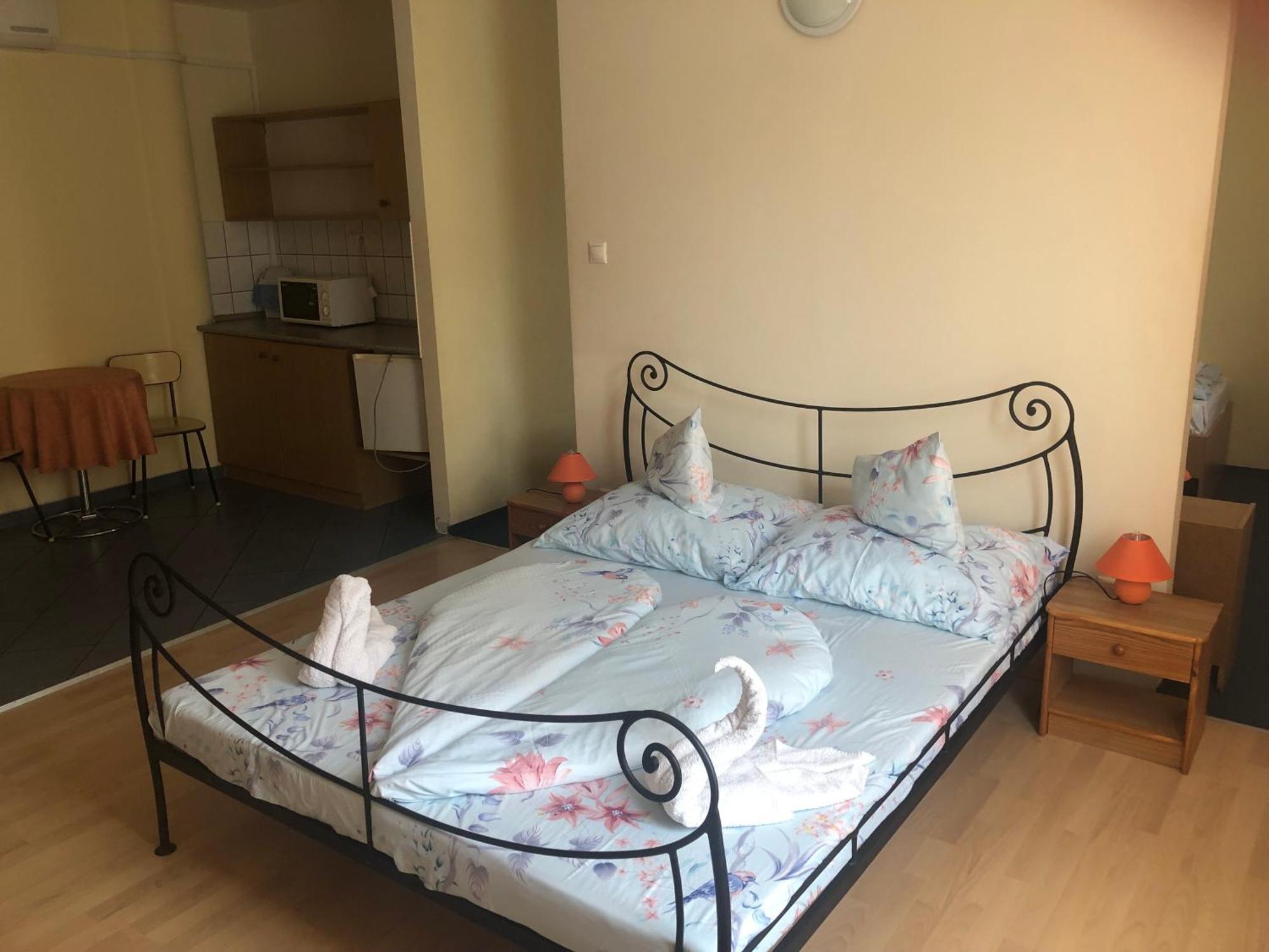 City Hotel Siofok 3*
